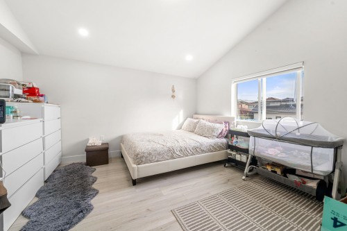 2506 45Th Avenue E, Vancouver, BC 