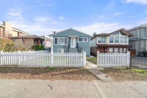 2506 45Th Avenue E, Vancouver, BC 