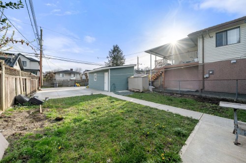 2506 45Th Avenue E, Vancouver, BC 