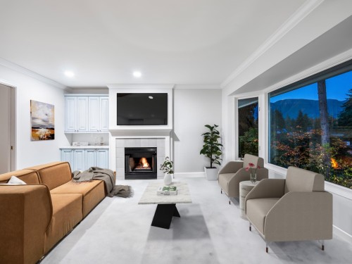 816 Anderson Crescent, West Vancouver, BC 