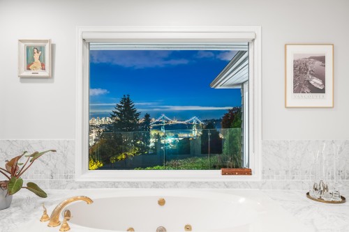 816 Anderson Crescent, West Vancouver, BC 