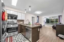 509-6733 Buswell Street  Richmond, BC V6Y 0E3