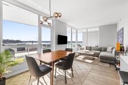 1210-118 Carrie Cates Court  North Vancouver, BC V7L 0B2