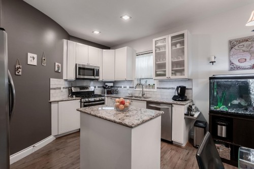 1707 Arbutus Place, Coquitlam, BC 