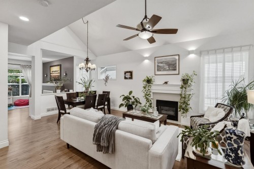 1707 Arbutus Place, Coquitlam, BC 