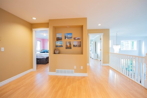 1645 Pinetree Way, Coquitlam, BC 