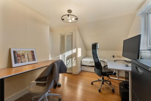 231 Eighth Avenue E, New Westminster, BC 