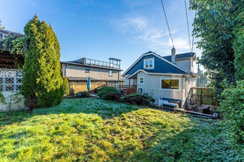 231 Eighth Avenue E, New Westminster, BC 