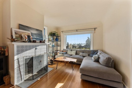 231 Eighth Avenue E, New Westminster, BC 