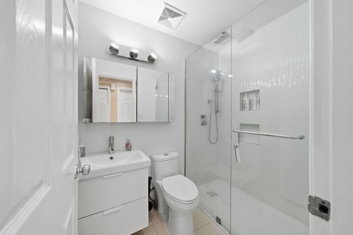 5366 Manor Street, Burnaby, BC 