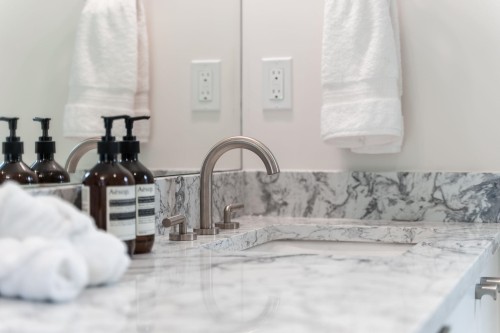 5061 Bear Lane, West Vancouver, BC 