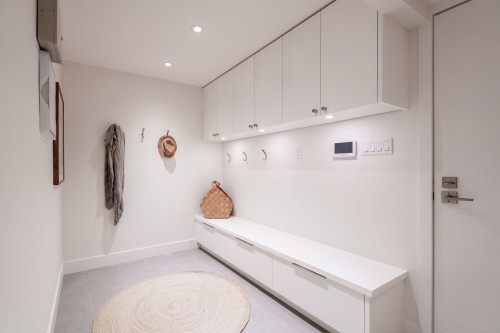 5061 Bear Lane, West Vancouver, BC 