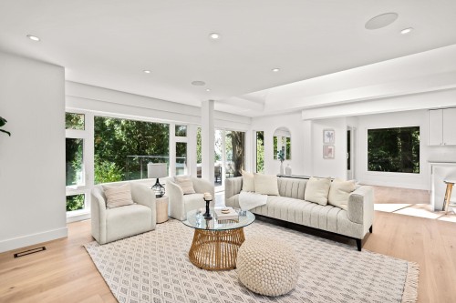 5061 Bear Lane, West Vancouver, BC 