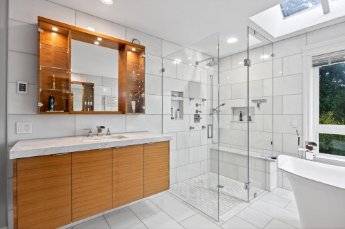 1411 Madrona Place, Coquitlam, BC 