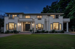 1835 Mathers Avenue West Vancouver, BC V7V 2G6