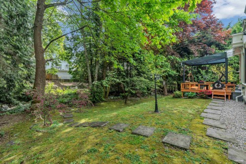 1835 Mathers Avenue, West Vancouver, BC 