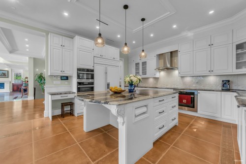 1835 Mathers Avenue, West Vancouver, BC 