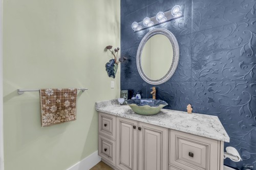 1835 Mathers Avenue, West Vancouver, BC 