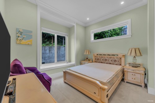 1835 Mathers Avenue, West Vancouver, BC 