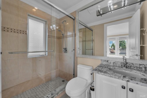 1835 Mathers Avenue, West Vancouver, BC 