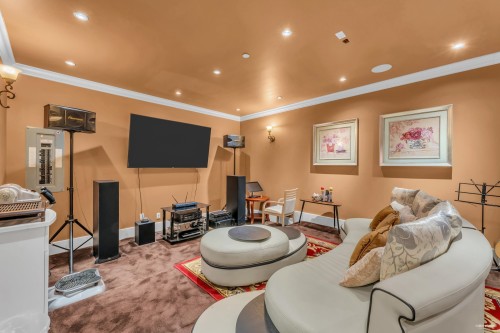 1835 Mathers Avenue, West Vancouver, BC 