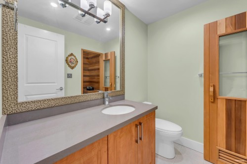 1835 Mathers Avenue, West Vancouver, BC 