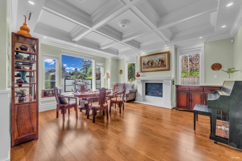 1835 Mathers Avenue, West Vancouver, BC 