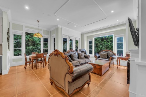 1835 Mathers Avenue, West Vancouver, BC 