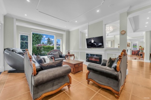 1835 Mathers Avenue, West Vancouver, BC 