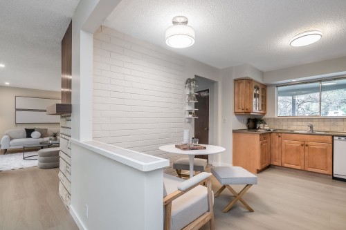 1168 Charland Avenue, Coquitlam, BC 