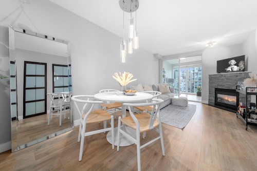 2803-939 Homer Street  Vancouver, BC V6B 2W6