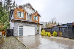 44-3295 Sunnyside Road Anmore, BC V3H 4Z4