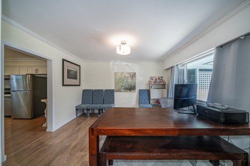 690 Burley Drive, West Vancouver, BC 