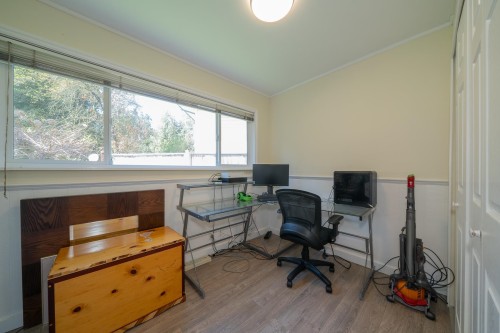 690 Burley Drive, West Vancouver, BC 