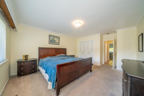 690 Burley Drive, West Vancouver, BC 