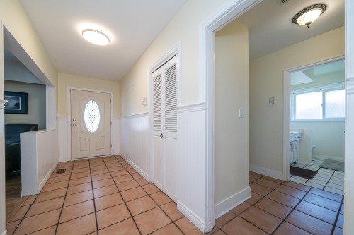 690 Burley Drive, West Vancouver, BC 