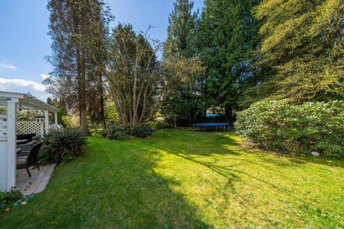 690 Burley Drive, West Vancouver, BC 
