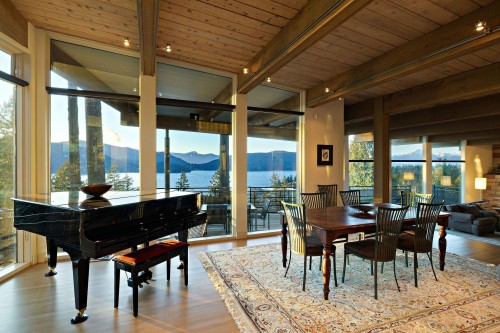 6235 Overstone Drive, West Vancouver, BC 