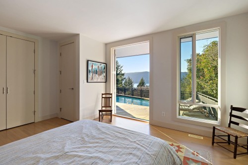 6235 Overstone Drive, West Vancouver, BC 