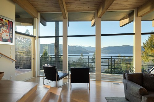 6235 Overstone Drive, West Vancouver, BC 