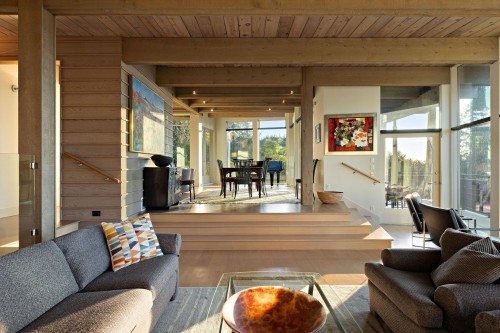 6235 Overstone Drive, West Vancouver, BC 