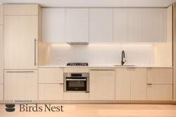 411-2471 St George Street Vancouver, BC V5T 0L8