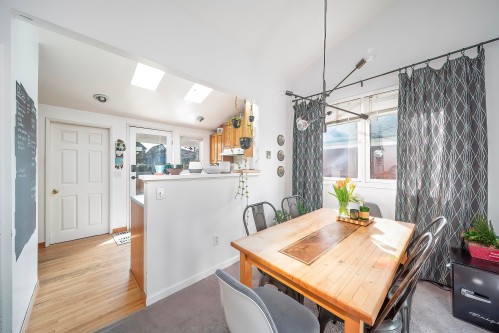 826 13Th Avenue E, Vancouver, BC 