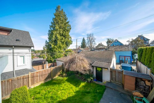 826 13Th Avenue E, Vancouver, BC 