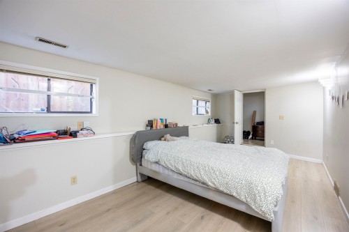826 13Th Avenue E, Vancouver, BC 