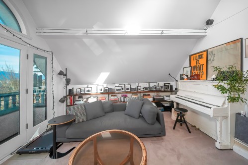 826 13Th Avenue E, Vancouver, BC 