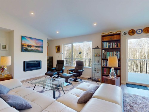 7808 Eagle Drive, Halfmoon Bay, BC 