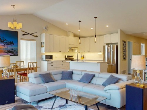 7808 Eagle Drive, Halfmoon Bay, BC 