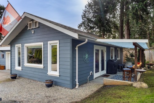 7616 Eureka Avenue, Halfmoon Bay, BC 