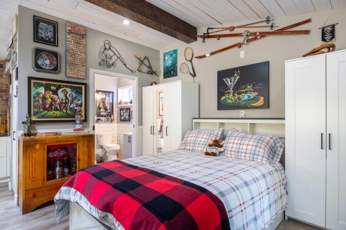 7616 Eureka Avenue, Halfmoon Bay, BC 